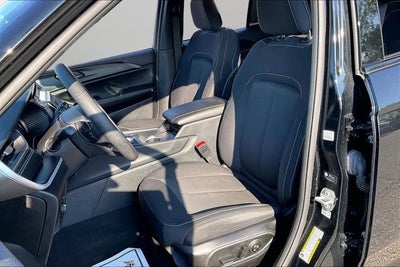 2024 Jeep Grand Cherokee Laredo 4x4