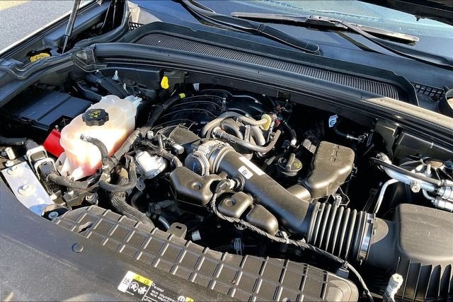 2024 Jeep Grand Cherokee Laredo 4x4