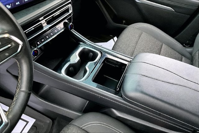 2024 Chevrolet Traverse LS
