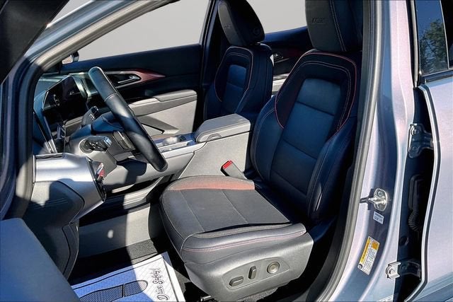 2024 Chevrolet Equinox EV RS - Photo 24