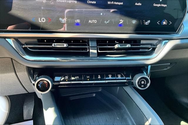 2024 Chevrolet Equinox EV RS - Photo 30