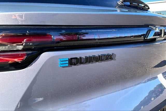 2024 Chevrolet Equinox EV RS - Photo 8