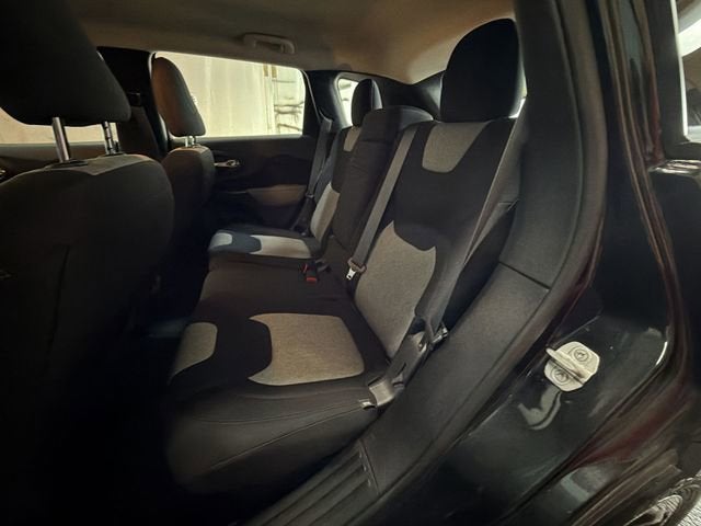 2014 Jeep Cherokee Sport