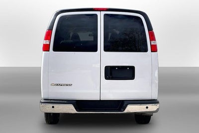 2023 Chevrolet Express Passenger 3500 1LT