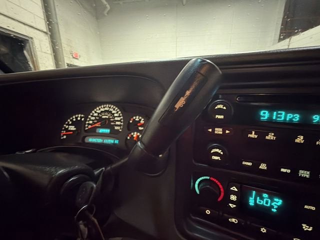 2004 Chevrolet Silverado 1500 LS