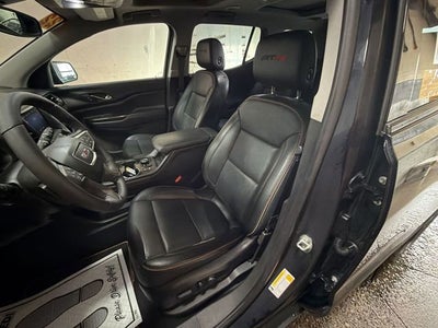 2022 GMC Acadia AT4