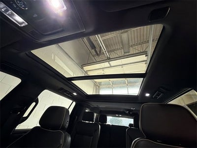 2022 GMC Yukon XL SLT