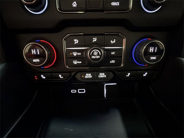 2022 Chevrolet Suburban RST