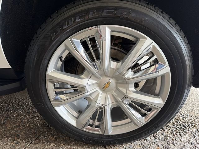 2022 Chevrolet Suburban High Country