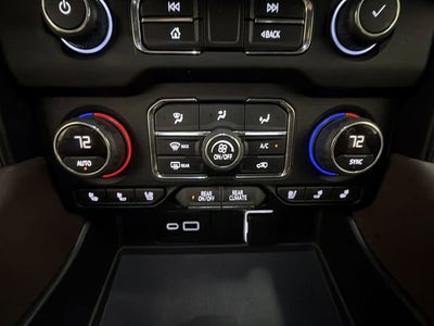 2022 Chevrolet Suburban High Country