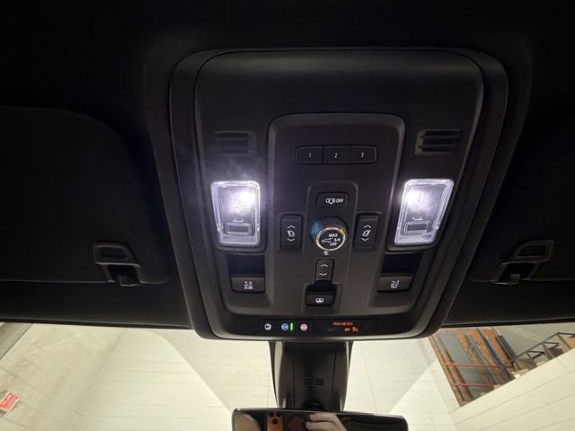 2022 Chevrolet Suburban High Country