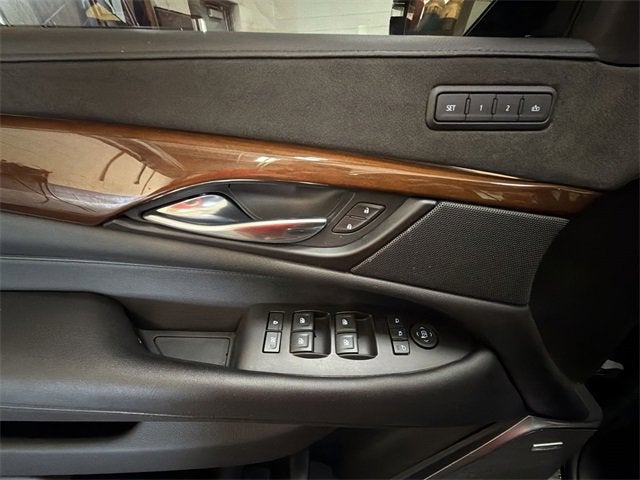 2020 Cadillac Escalade Luxury