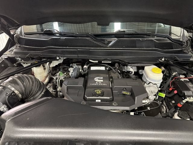 2023 RAM 2500 Limited Mega Cab 4x4 6'4" Box