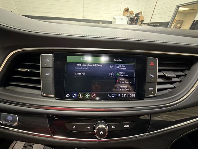 2023 Buick Enclave Essence