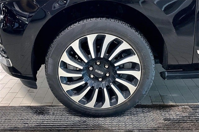 2024 Lincoln Navigator Black Label