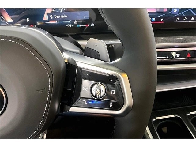 2025 BMW 7 Series 760i xDrive M Sport Professional
