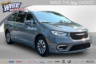 2022 Chrysler Pacifica Hybrid Touring L