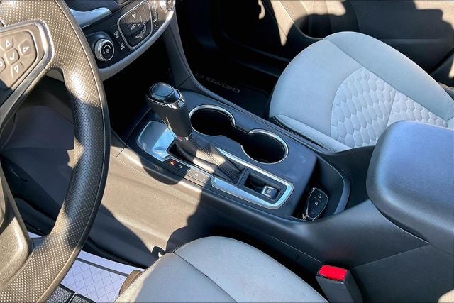 2020 Chevrolet Equinox LS - Photo 17