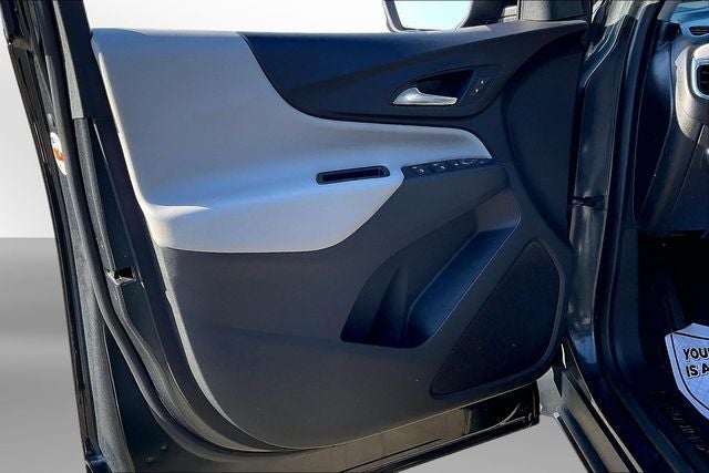 2020 Chevrolet Equinox LS - Photo 23