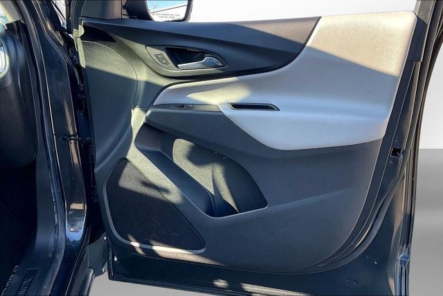 2020 Chevrolet Equinox LS - Photo 24