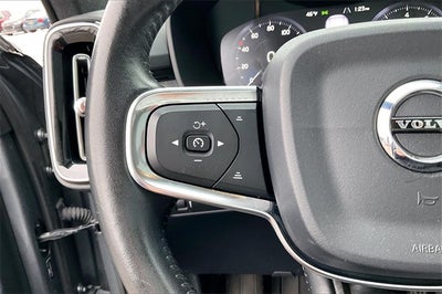 2019 Volvo XC40 Momentum