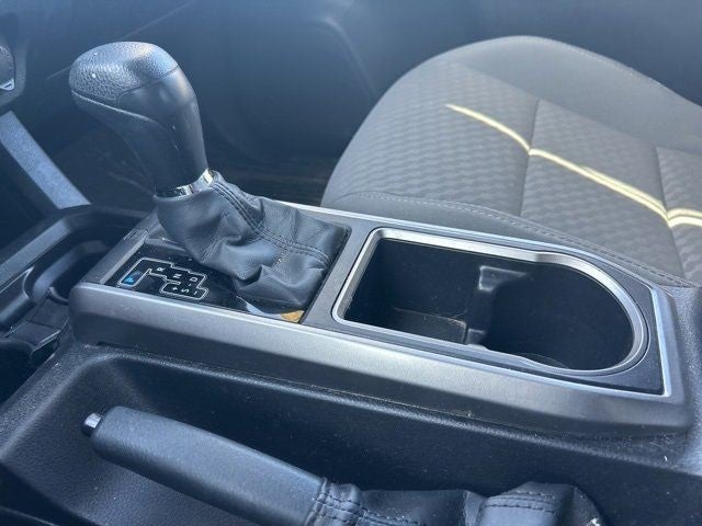 2022 Toyota TACOMA SR5 SR5 V6