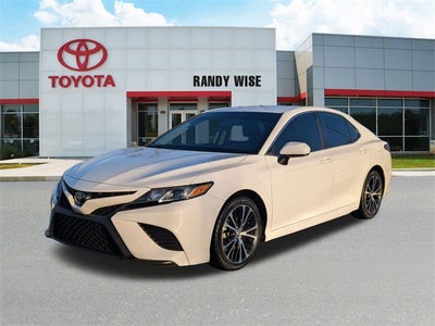 2019 Toyota CAMRY SE