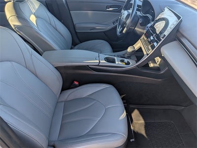 2019 Toyota AVALON HYBRID XLE Plus