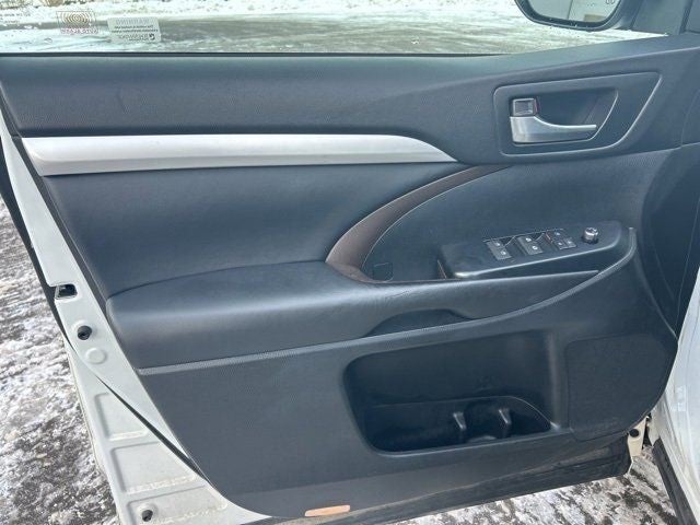 2018 Toyota HIGHLANDER XLE