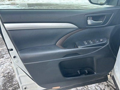 2018 Toyota HIGHLANDER XLE