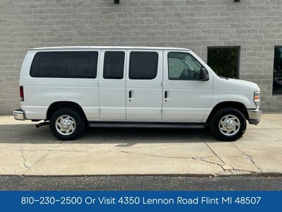 2010 Ford E-350SD XLT