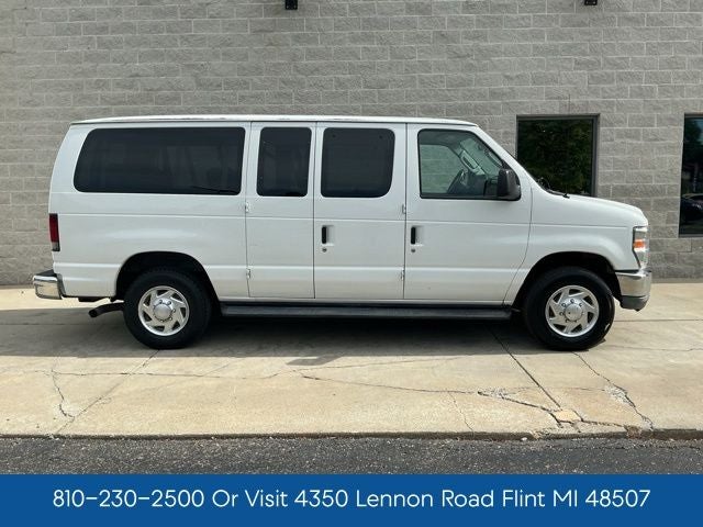 2010 Ford E-350SD XLT