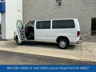 2010 Ford E-350SD XLT