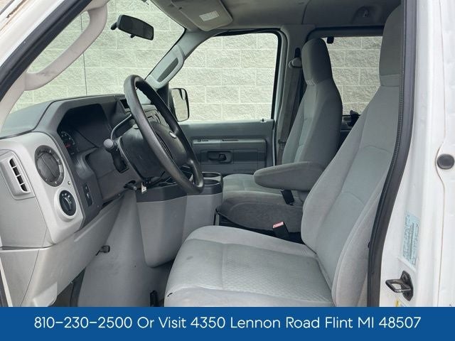 2010 Ford E-350SD XLT