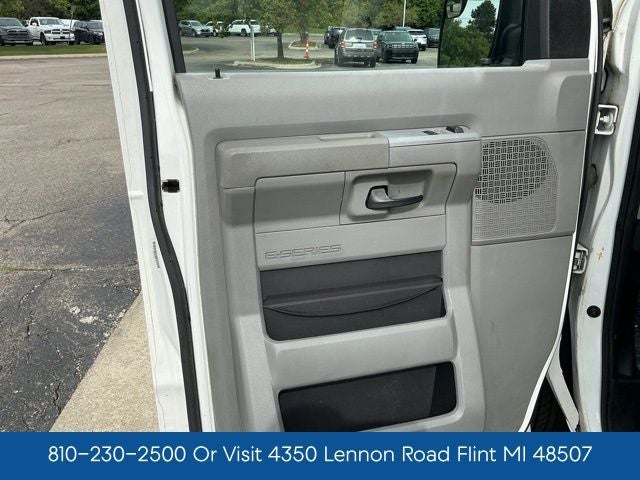 2010 Ford E-350SD XLT