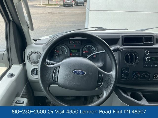2010 Ford E-350SD XLT