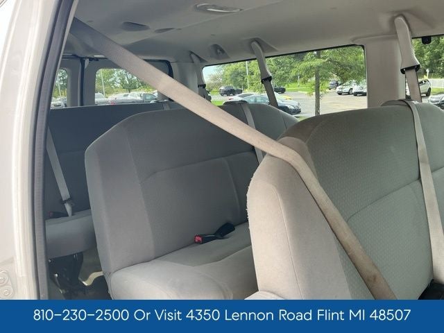 2010 Ford E-350SD XLT