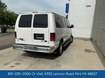 2010 Ford E-350SD XLT