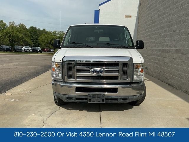 2010 Ford E-350SD XLT
