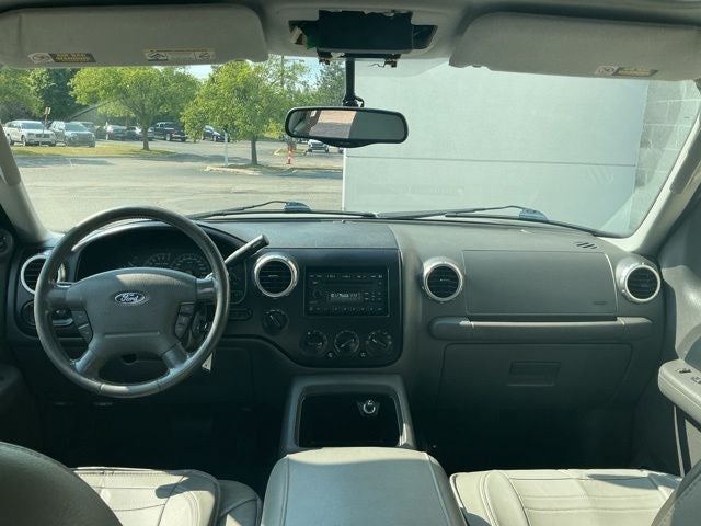 2003 Ford Expedition XLT