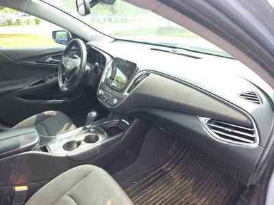 2017 Chevrolet Malibu LT 1LT