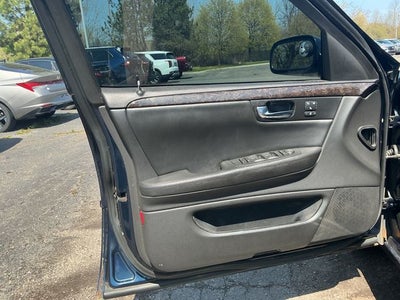 2009 Cadillac DTS Base