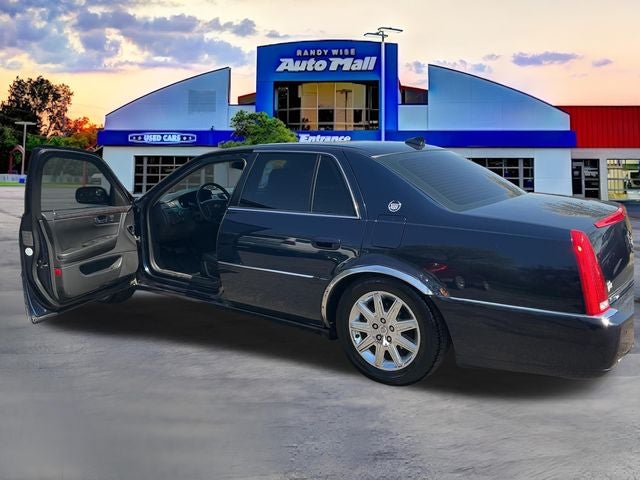 2009 Cadillac DTS Base