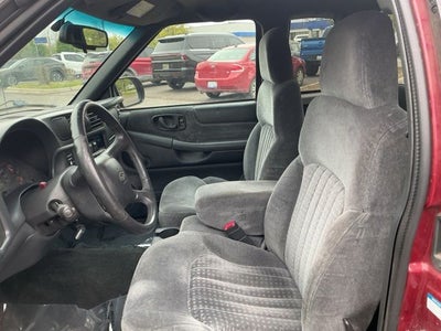 2001 Chevrolet S-10 LS