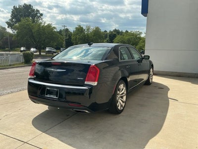 2017 Chrysler 300 Limited