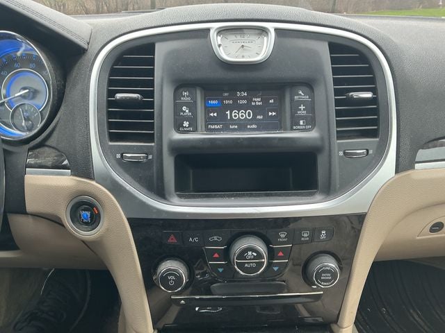 2012 Chrysler 300 Limited