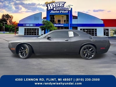 2022 Dodge Challenger SXT