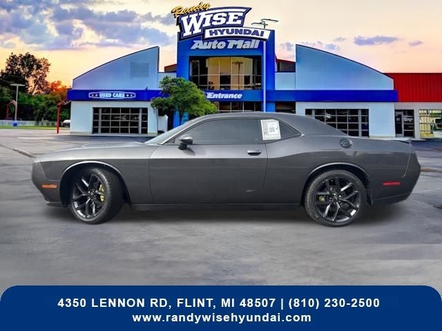 2022 Dodge Challenger SXT