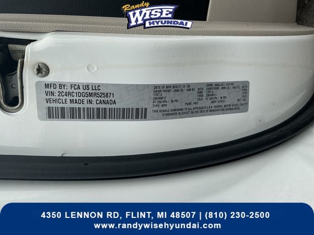 2021 Chrysler Voyager LXI