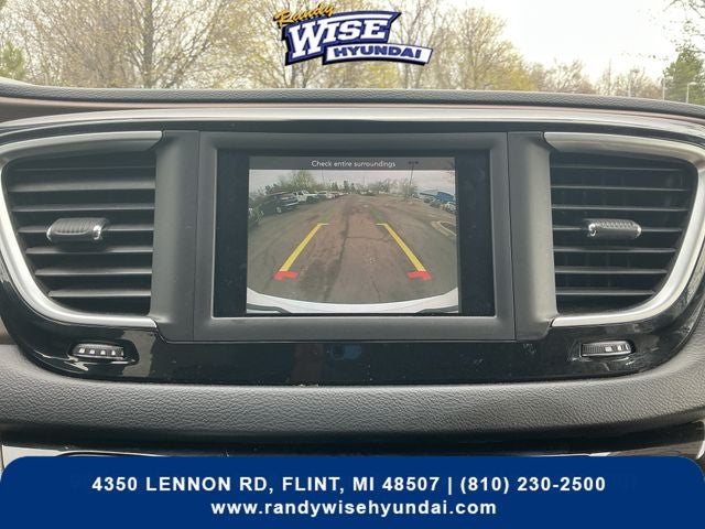 2021 Chrysler Voyager LXI